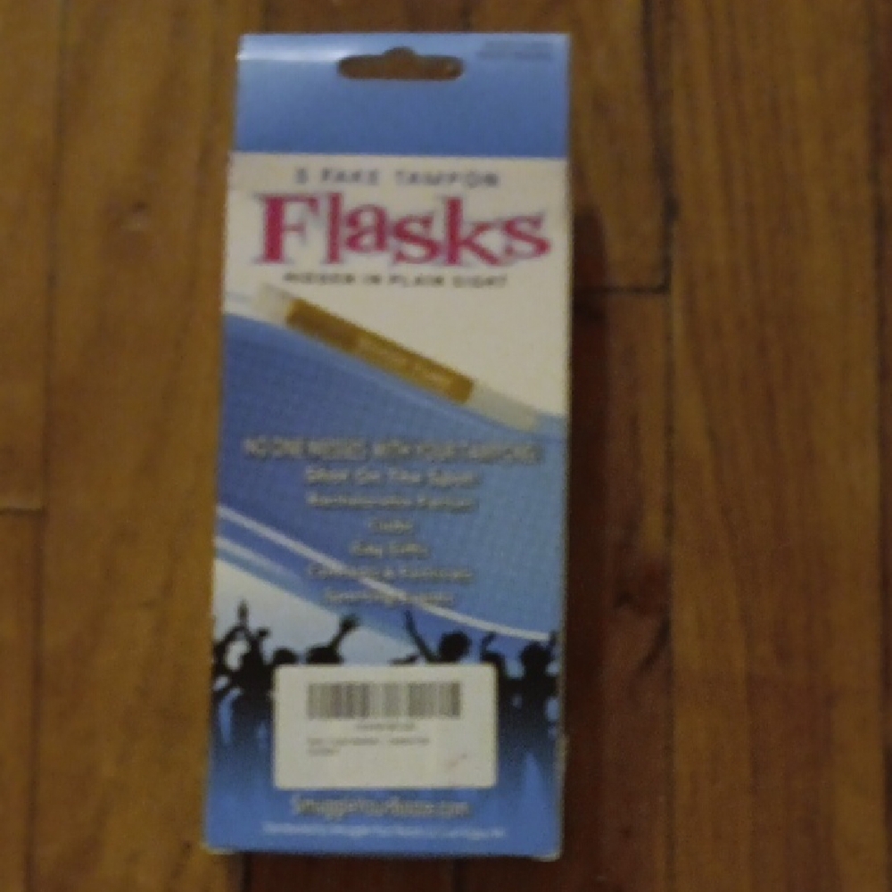 Smuggle Your Booze Tampon Flasks Perfect Gag Gift NWT - Picture 2 of 4